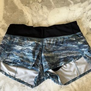 Lululemon speed up low rise lined short 2.5”